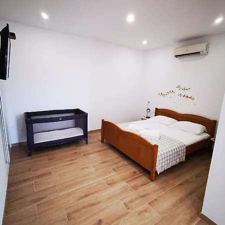 Vrdoljak Apartamento Lumbarda