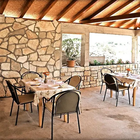 Vrdoljak Λομπάρδα